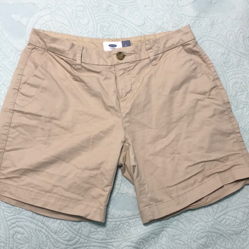 Khaki old navy shorts